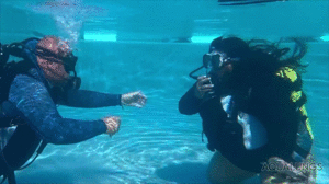 www.aqualungs50.com - Extra Special Scuba Lesson thumbnail